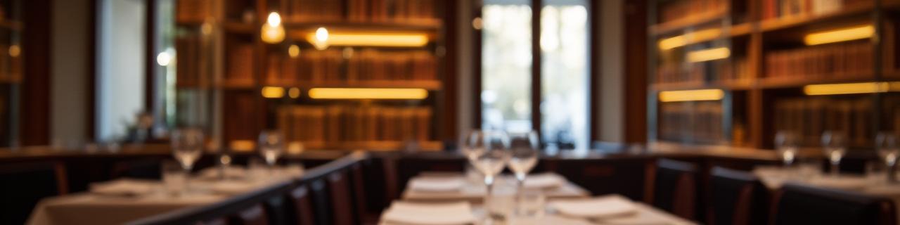 Interno elegante del ristorante The Golden Quill Tavern